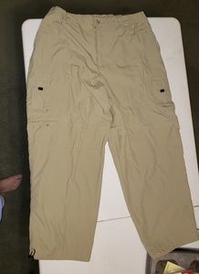 Mens NWOT Cargo zip off pants 42 waist